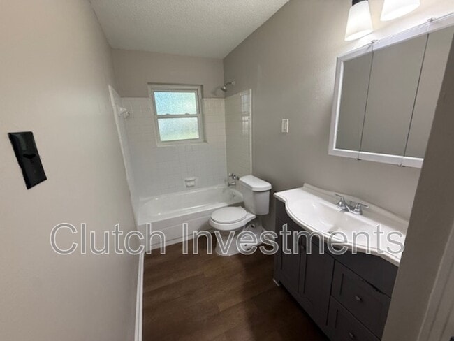 Photo - 2935 Briarwood Dr