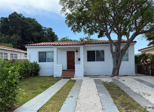 Building Photo - 3364 SW 28th St Unit 3364 Rental