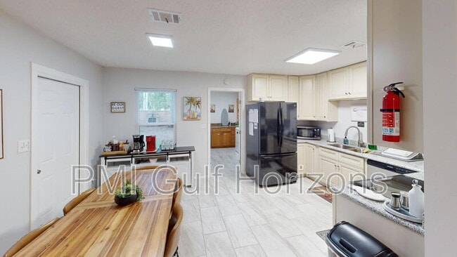 Photo - 3900 Baywoods Dr