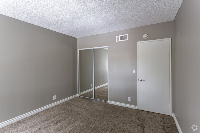 1HAB, 1BA - 754 ft²
