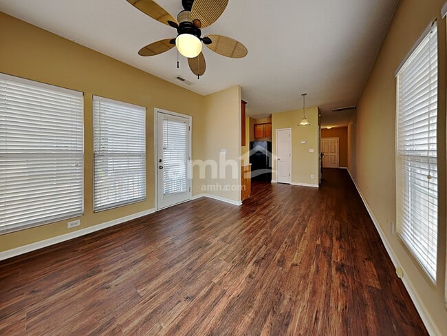 Photo - 539 Rockbridge Dr