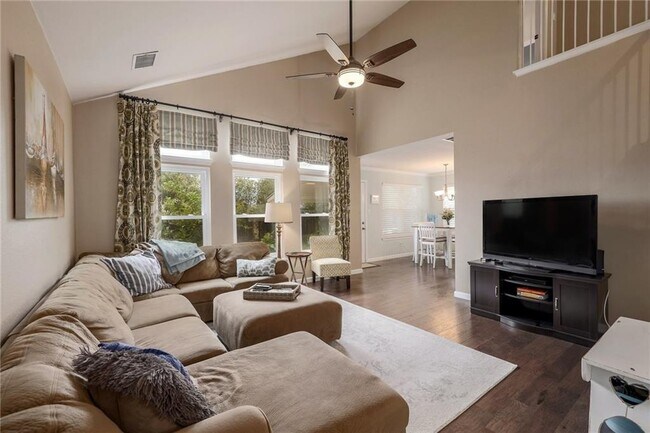 Building Photo - 7908 Portland Trail Rental