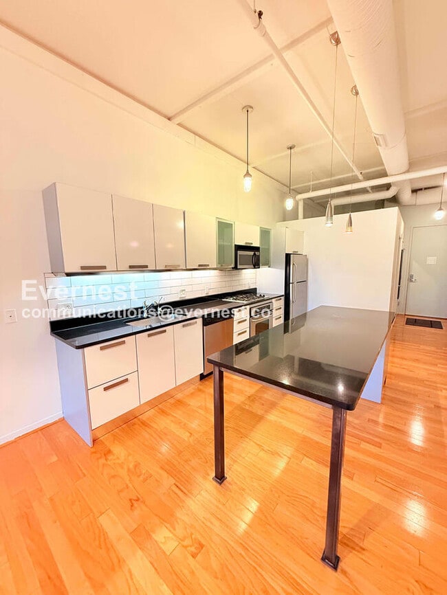 Photo - 100 N Center St Unit 206