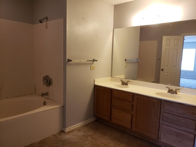 425 Twin Point Creek