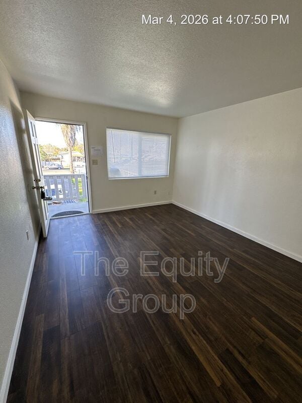 Photo - 331 E Elm St Unit 7