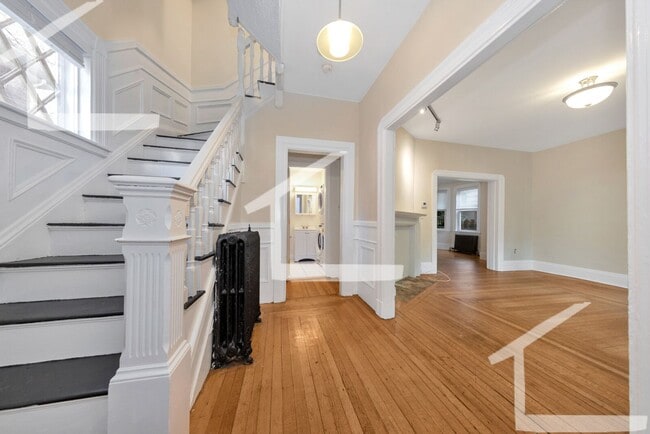 Photo - Charming 5 Bedroom-No Broker Fee