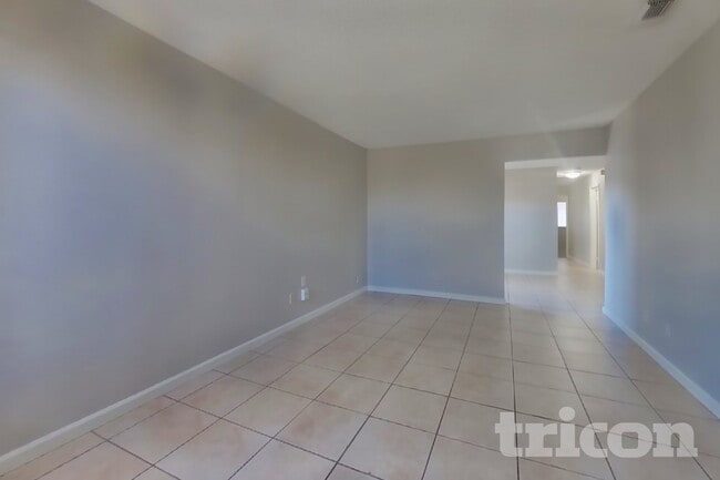 Photo - 6644 Hometown Way