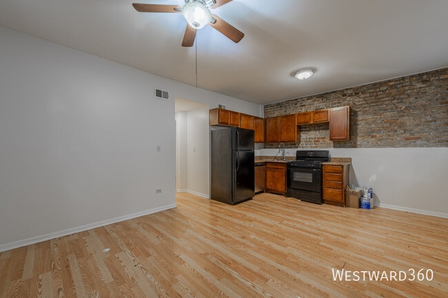Photo - 2433 N Talman Ave Unit G