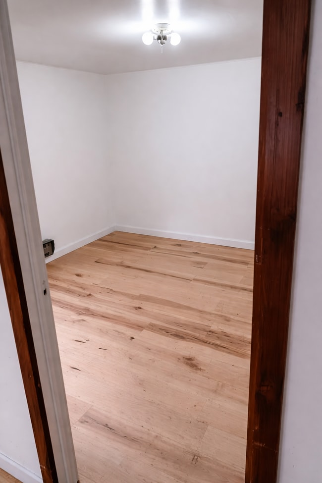 Photo - 2550 Silver Lake Rd