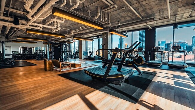 Photo - Stead 220 Chicago