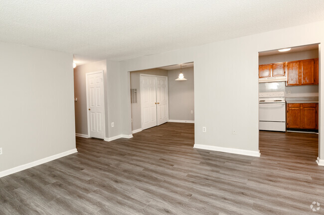 Interior Photo - Avon Crossings Rental