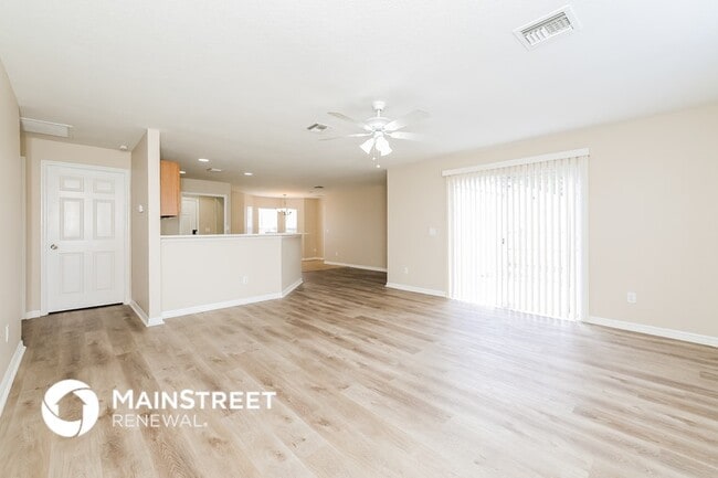 Photo - 480 Danube Dr
