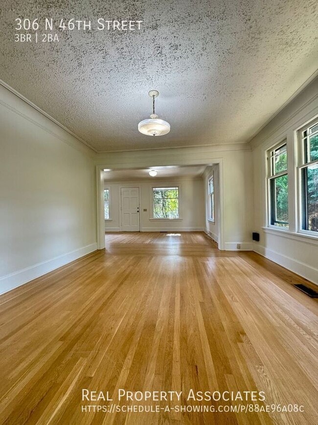 Photo - 306 N 46th St