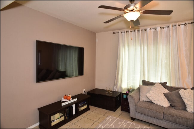 Photo - 6246 Viale Del Sol Ave