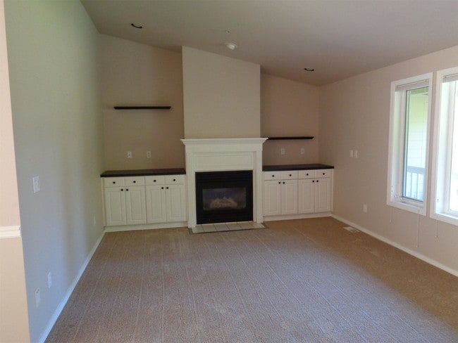 Photo - 3315 8th St NW