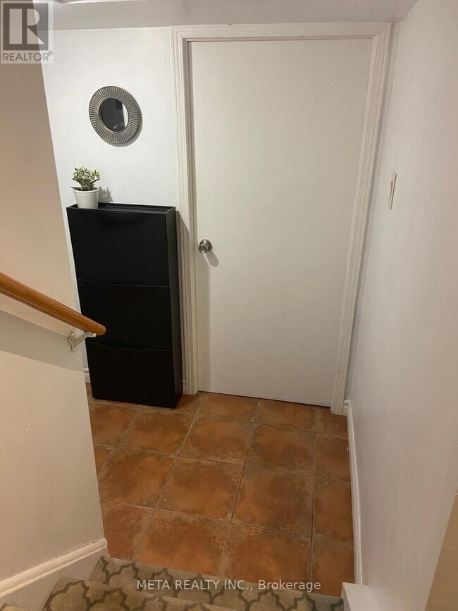 Photo - 1150 Jamesway Blvd