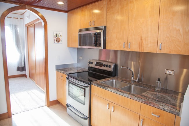1020 Green St Unit 410