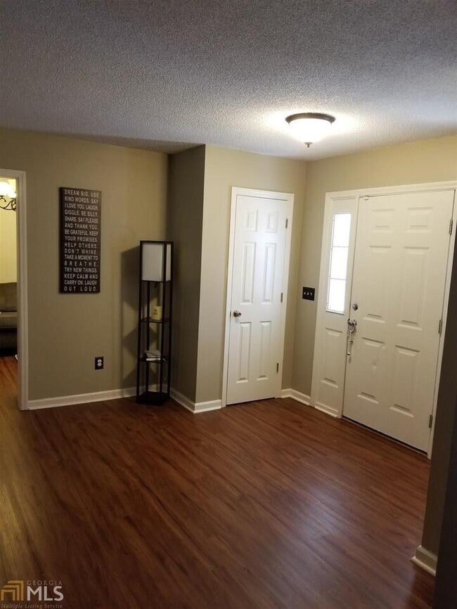 Photo - 2541 Westover Dr