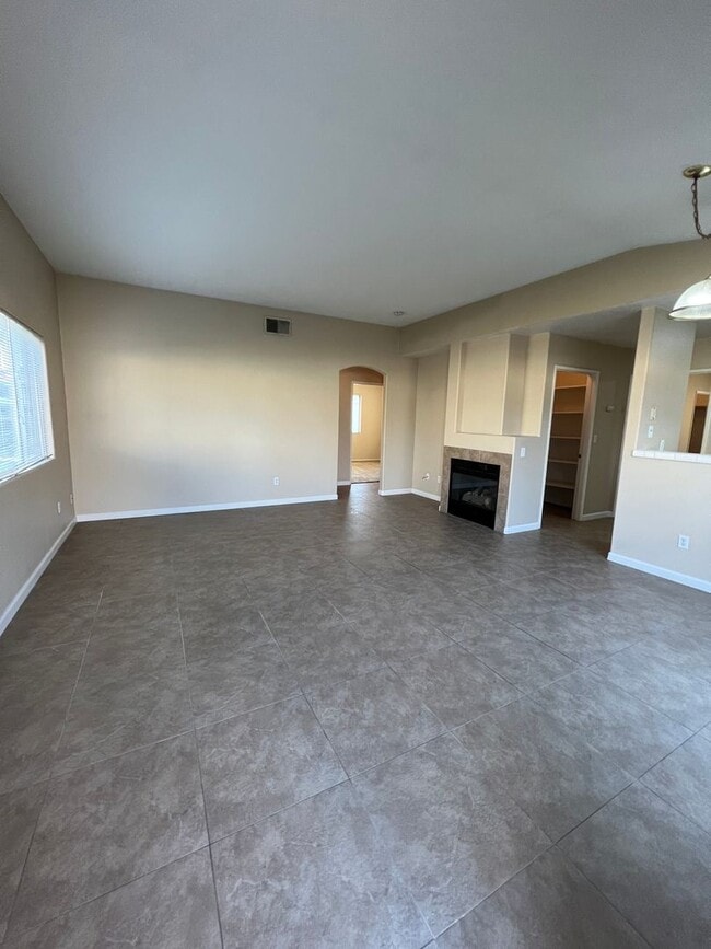 4404 Pebble Creek Dr Unit D