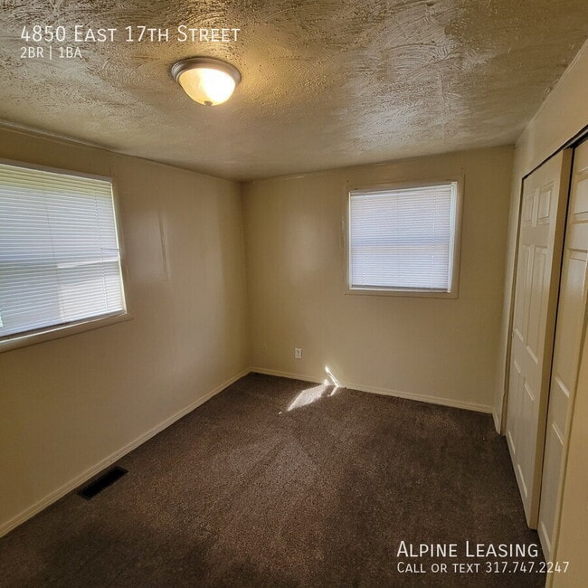 Photo - 4850 E 17th St