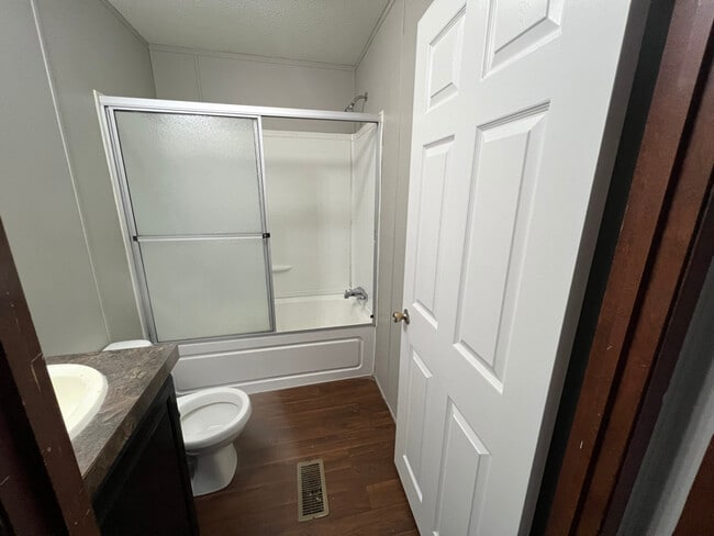 Photo - 54 Locust St