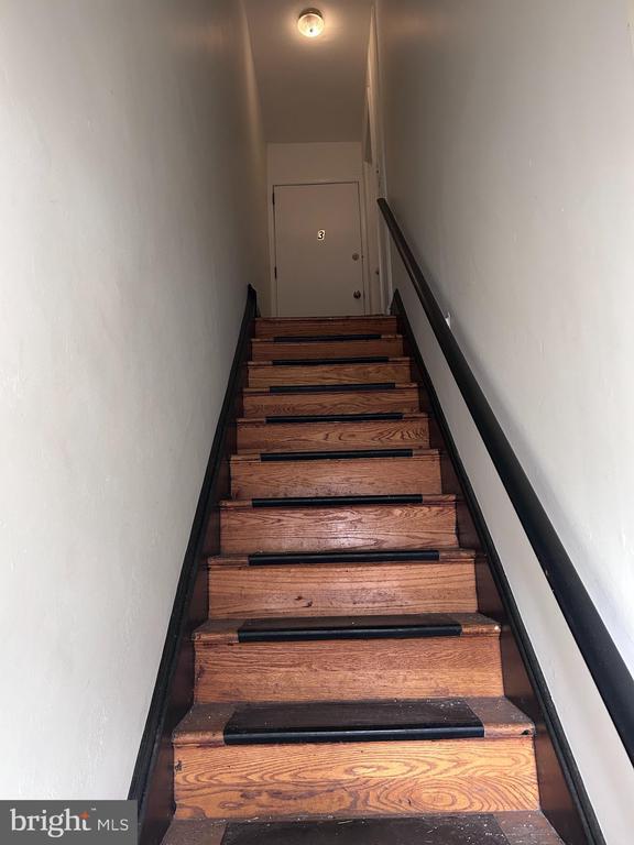 Building Photo - 913 Fayette St Unit 3FL