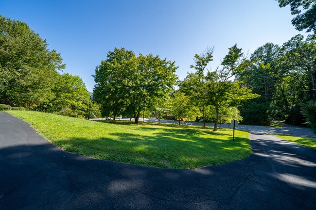 Photo - 5 Tsuga Rise