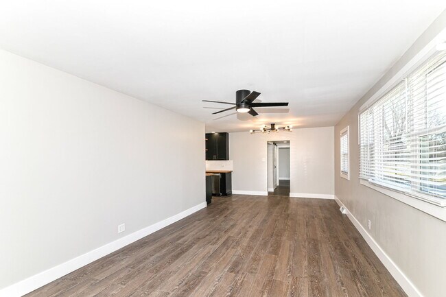 Photo - 2905 Halifax Dr