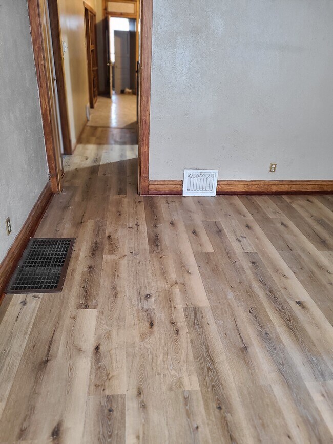 Front Room - 5734 W 22nd Pl Unit Apt for Rent Cicero Area