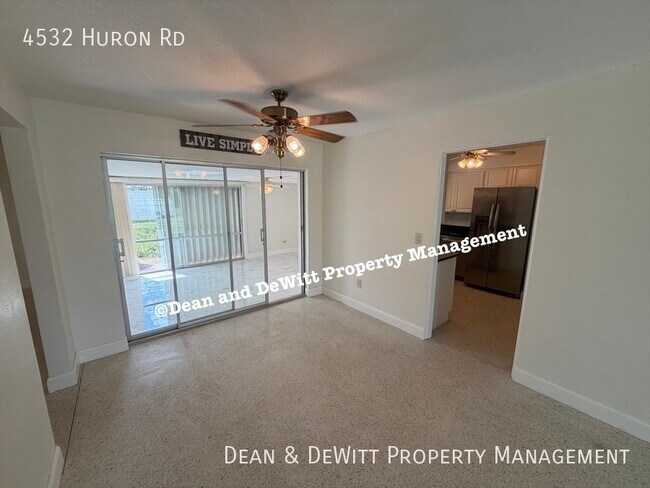 Photo - 4532 Huron Rd
