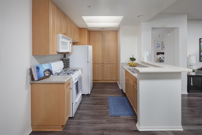 Photo - Laurel Canyon Apartment Homes