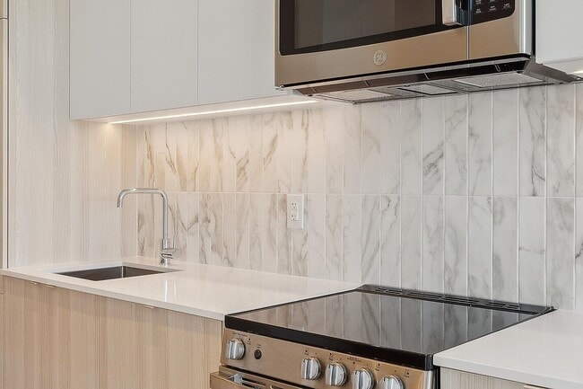 Photo - 500 Dupont St