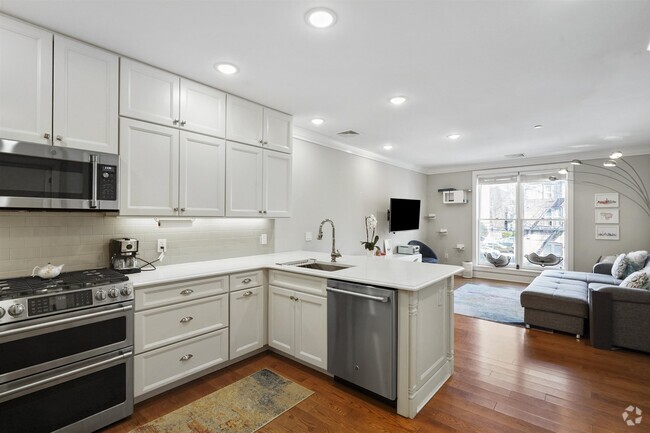 Building Photo - 28 Bright St Unit 208 Rental