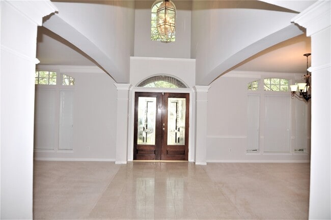 Photo - 17410 Greystone Ct