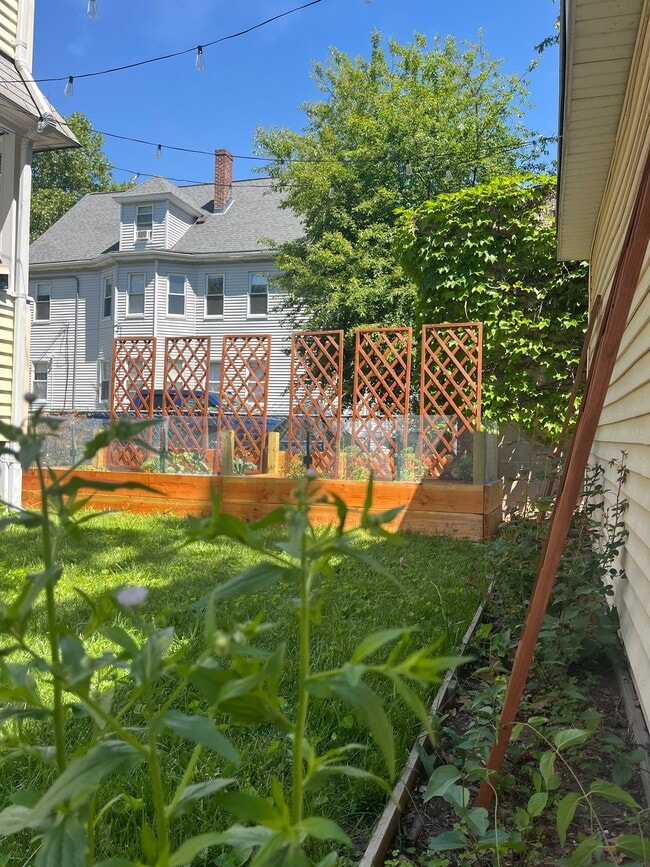 50 Melendy Ave Unit 1