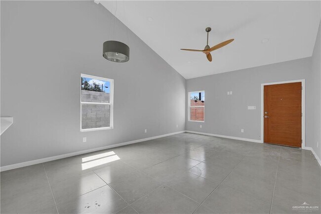 Photo - 12 Oriole Rd Unidad 4