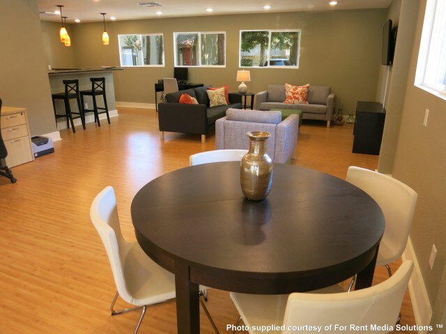 The Luxe Apartment Homes For Rent In Sacramento Ca Forrent Photo The Luxe Apartment Homes