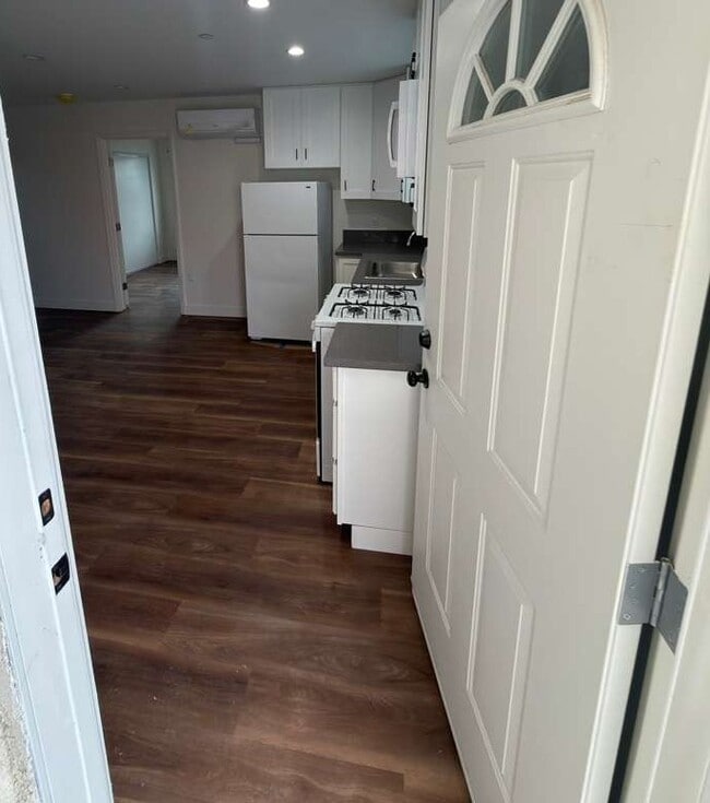 Photo - 7333 Kraft Ave Unit 1.5