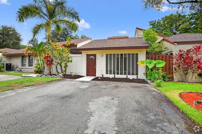 Building Photo - 22576 Vistawood Way Rental