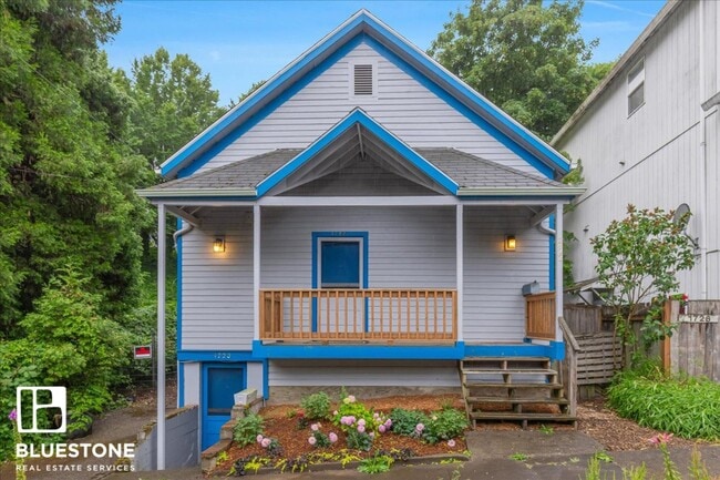 Photo - 1722 SW Market St