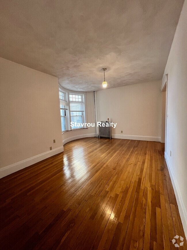 Building Photo - 1678 Beacon St Unit #2 Rental