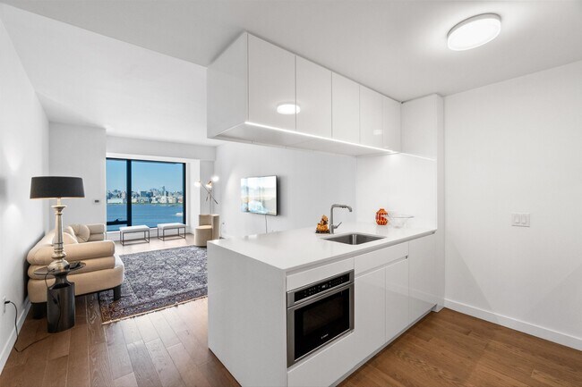 Photo - 99 Hudson St Unidad 2400