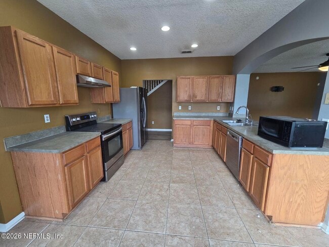 3604 Meadowgreen Ln