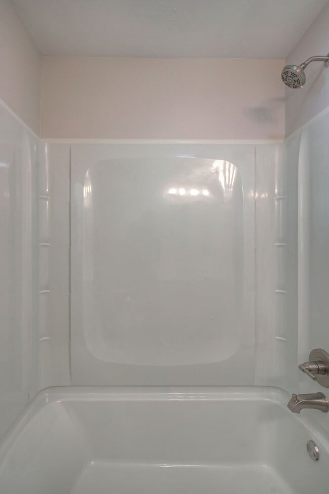 Photo - 2BR Home in Spring Hill