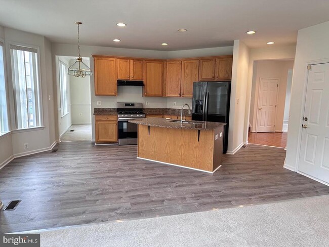 Photo - 20672 Sutherlin Pl