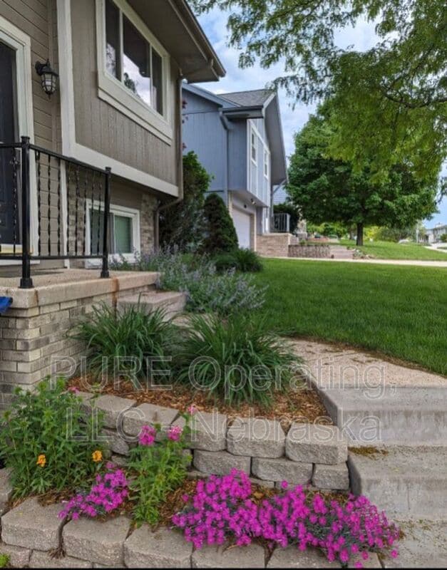 Photo - 8005 S 152nd St