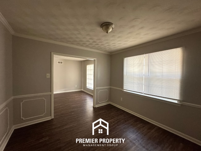 Photo - Spacious 4BR/2BA Memphis Rental with 2-Car Garage, Hardwood Floors & Fireplace