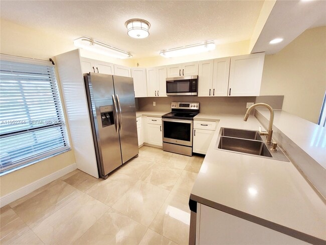 Photo - 8351 S Coral Cir