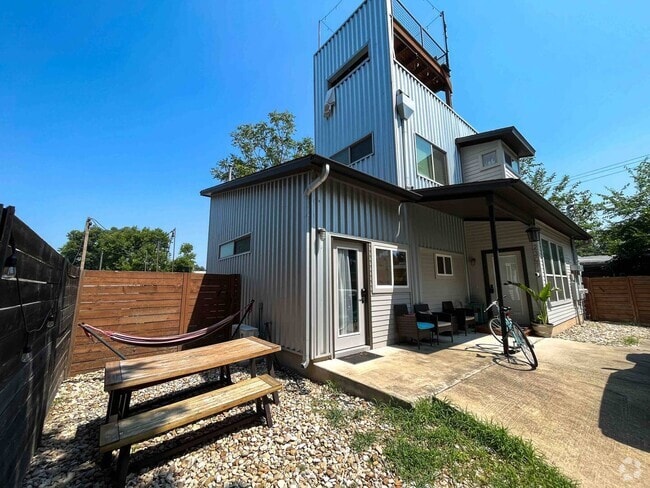 Building Photo - "Charming 2-Bed, 1.5-Bath Condo with Grani... Unit #B-1 (Main House)