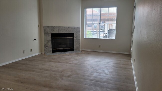 Building Photo - 1375 E Hacienda Ave Unit 102